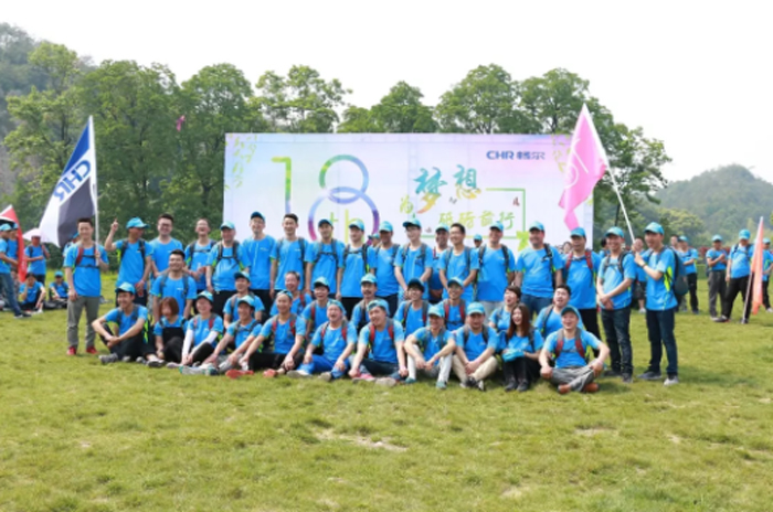 高端拉床,專用機(jī)床,內(nèi)拉床,外拉床,數(shù)控機(jī)床,自動(dòng)化生產(chǎn)線,工業(yè)機(jī)器人