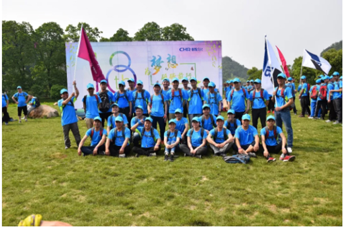 高端拉床,專用機(jī)床,內(nèi)拉床,外拉床,數(shù)控機(jī)床,自動(dòng)化生產(chǎn)線,工業(yè)機(jī)器人