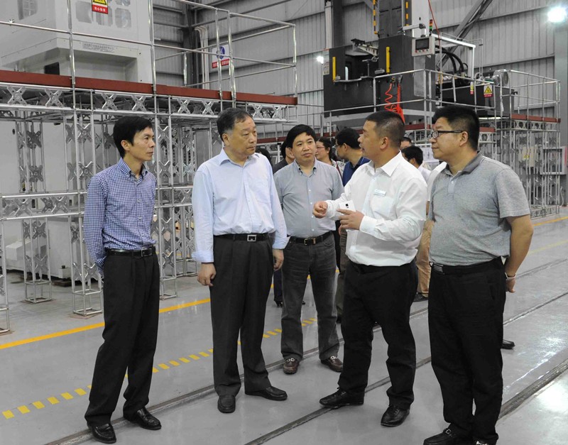 高端拉床,專用機床,內(nèi)拉床,外拉床,數(shù)控機床,自動化生產(chǎn)線,工業(yè)機器人,拉床,拉刀,自動化 高端拉床,專用機床,內(nèi)拉床,外拉床,數(shù)控機床,自動化生產(chǎn)線,工業(yè)機器人,拉床,拉刀,自動化