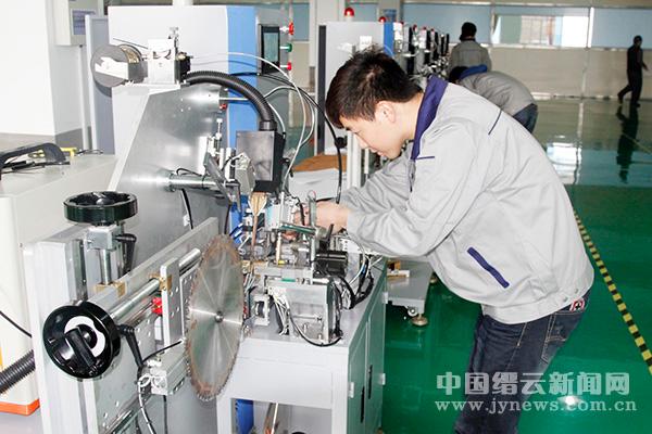 高端拉床,專用機(jī)床,內(nèi)拉床,外拉床,數(shù)控機(jī)床,自動化生產(chǎn)線,工業(yè)機(jī)器人,拉床,拉刀,自動化 高端拉床,專用機(jī)床,內(nèi)拉床,外拉床,數(shù)控機(jī)床,自動化生產(chǎn)線,工業(yè)機(jī)器人,拉床,拉刀,自動化