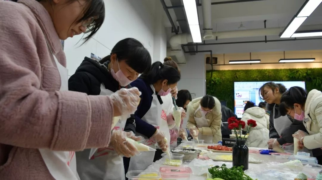 高端拉床,專(zhuān)用機(jī)床,內(nèi)拉床,外拉床,數(shù)控機(jī)床,自動(dòng)化生產(chǎn)線,工業(yè)機(jī)器人,拉床,拉刀,自動(dòng)化 高端拉床,專(zhuān)用機(jī)床,內(nèi)拉床,外拉床,數(shù)控機(jī)床,自動(dòng)化生產(chǎn)線,工業(yè)機(jī)器人,拉床,拉刀,自動(dòng)化