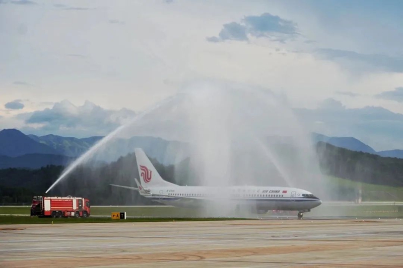 拉床,拉刀,自動化,高端拉床,專用機(jī)床,內(nèi)拉床,外拉床,數(shù)控機(jī)床,自動化生產(chǎn)線,工業(yè)機(jī)器人